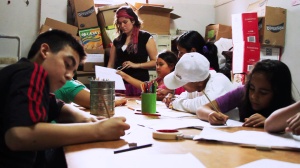 HISTORIAS DE HOY - MUCHO MÁS QUE UN APOYO ESCOLAR